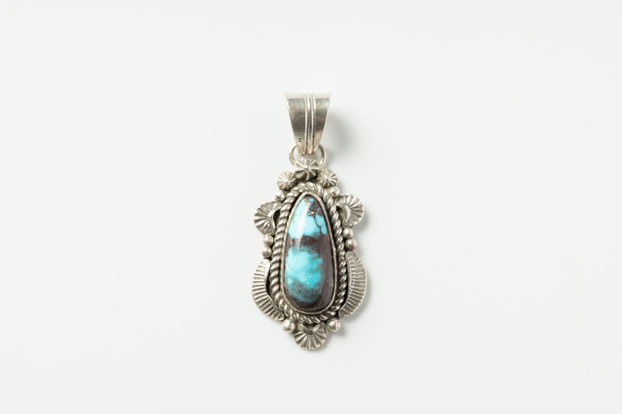 27 Pendant Bisbee (Art Platero)