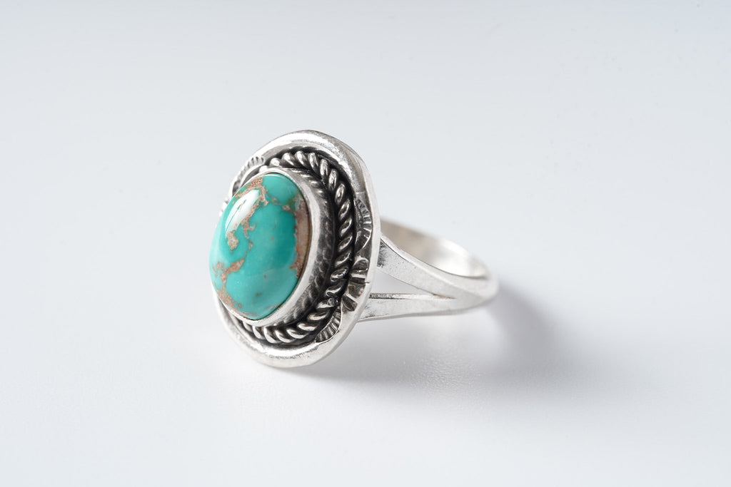 23 Rings Blue Gem (Art Platero)