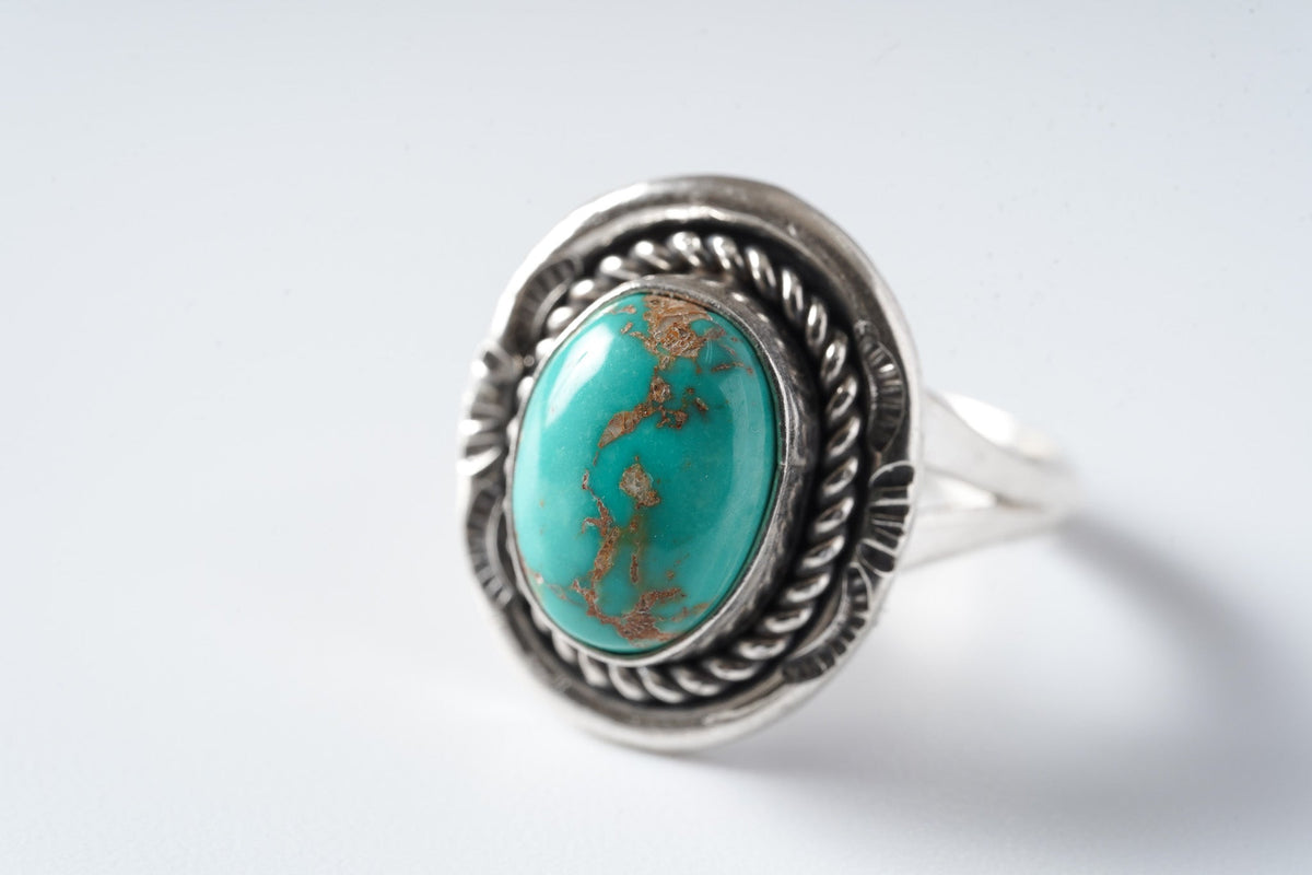 23 Rings Blue Gem (Art Platero)