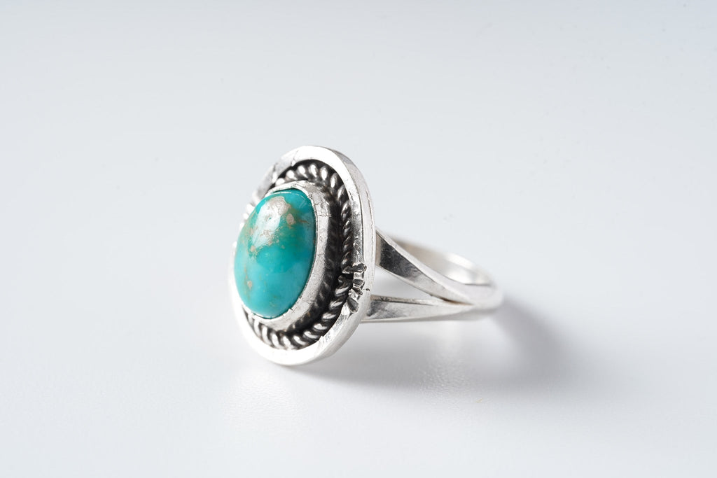 24 Rings Blue Gem (Art Platero)