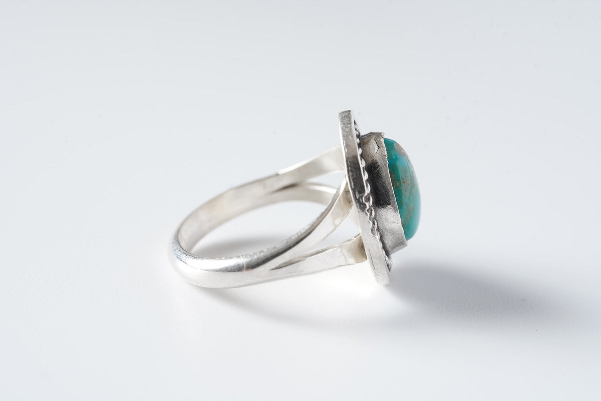24 Rings Blue Gem (Art Platero)