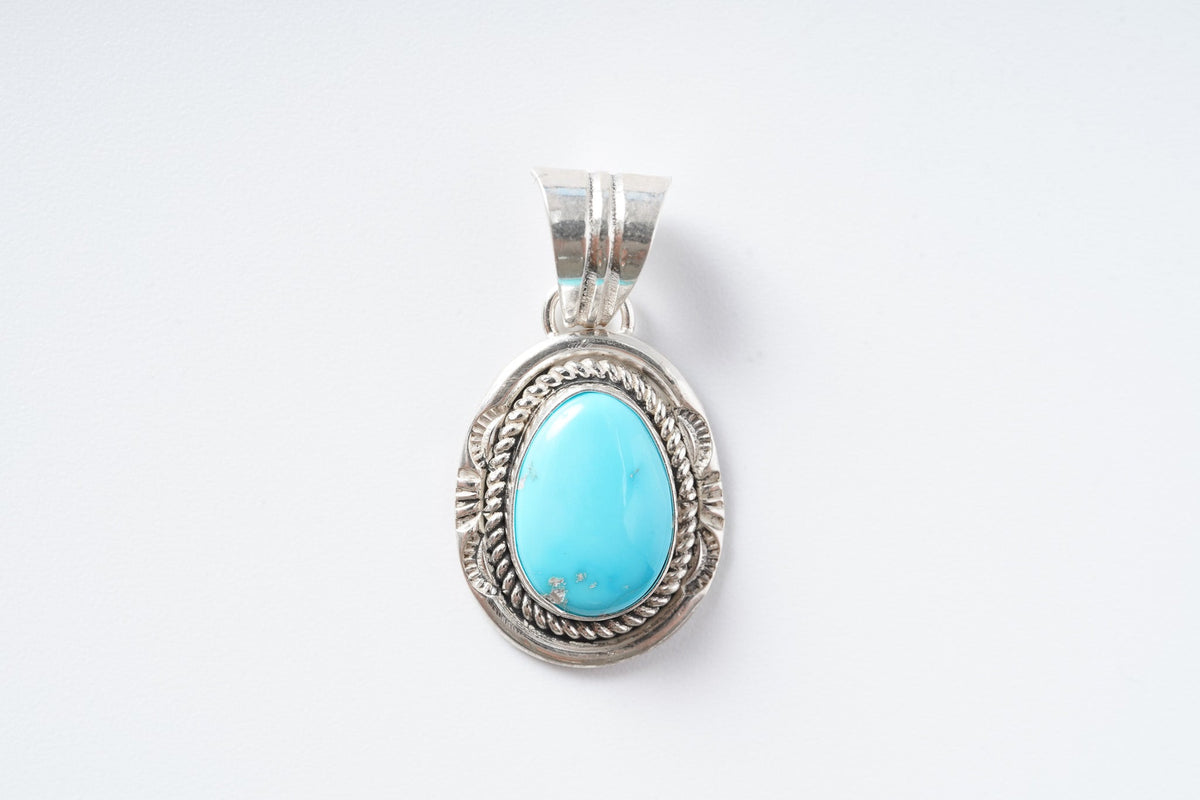42 Pendant Sleeping Beauty (Art Platero)
