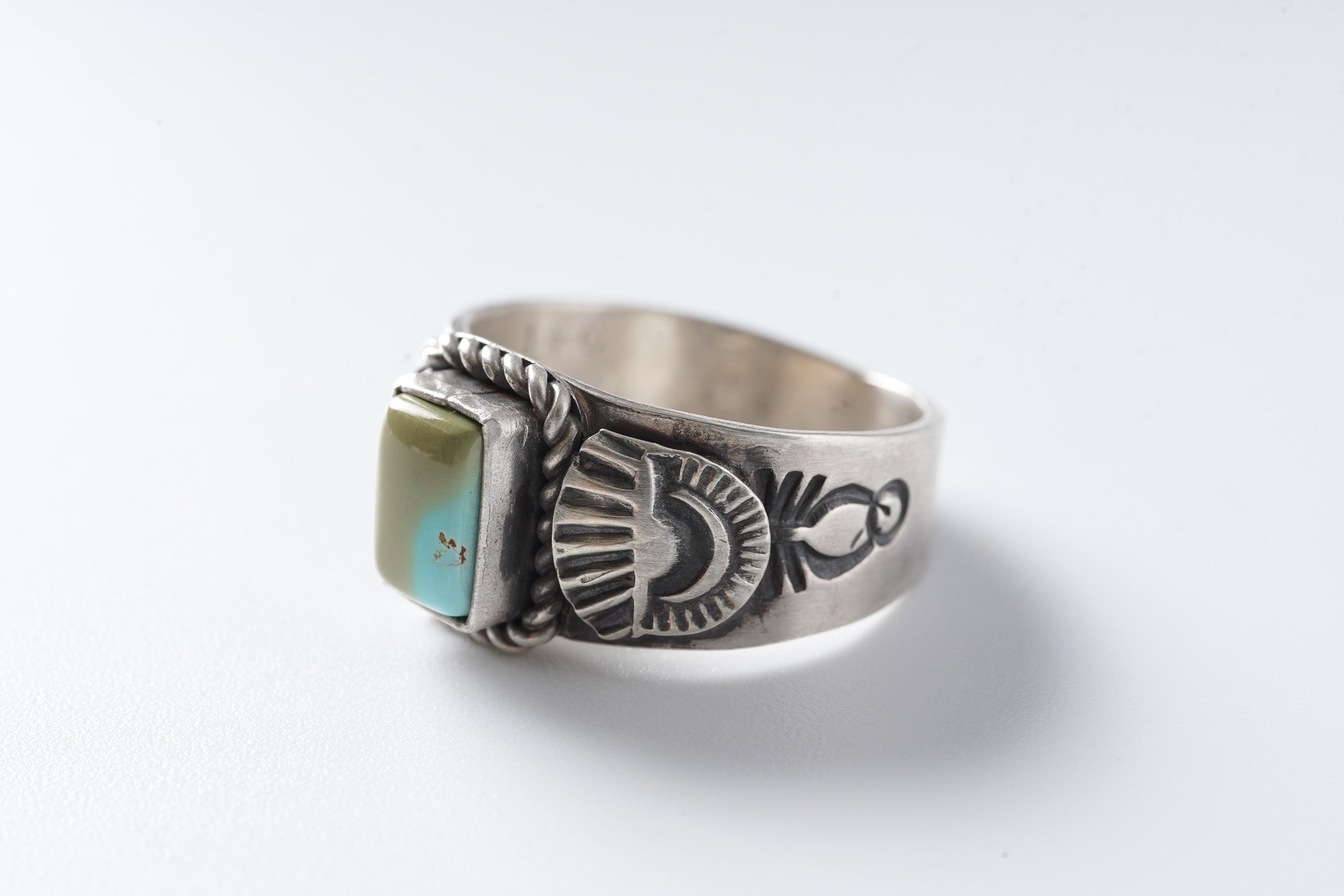 ※新品未使用　LFC × Art Platero ターコイズ バングル　ナバホ族 61 Rings Blue Moon (Art Platero) – LFC -Lowry Family Collection