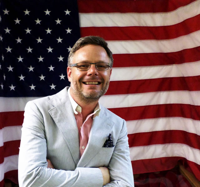 ターコイズ界の第一人者であるジョー・ダン・ロウリー氏