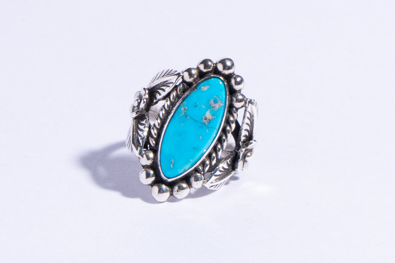 ブルージェムで採掘された本物のターコイズを使用したリング
