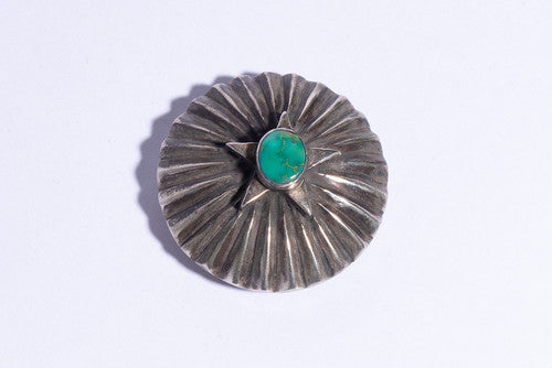 キングスマナッサで採掘された本物のターコイズを使用したコンチョ